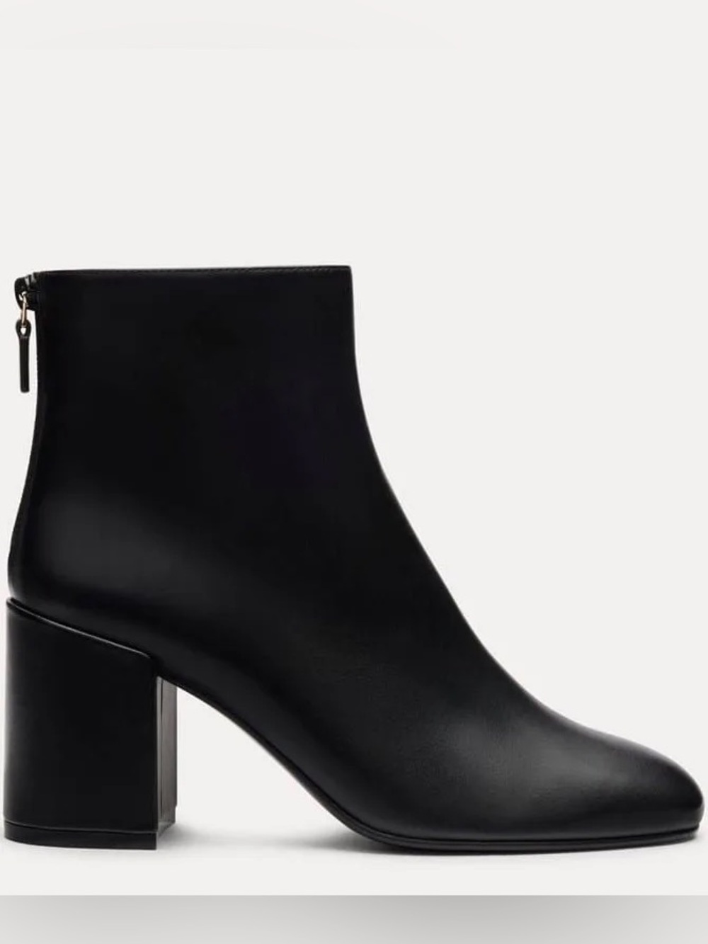 NWOT Stuart Weitzman Bacari Bootie Black Leather Size 8.5